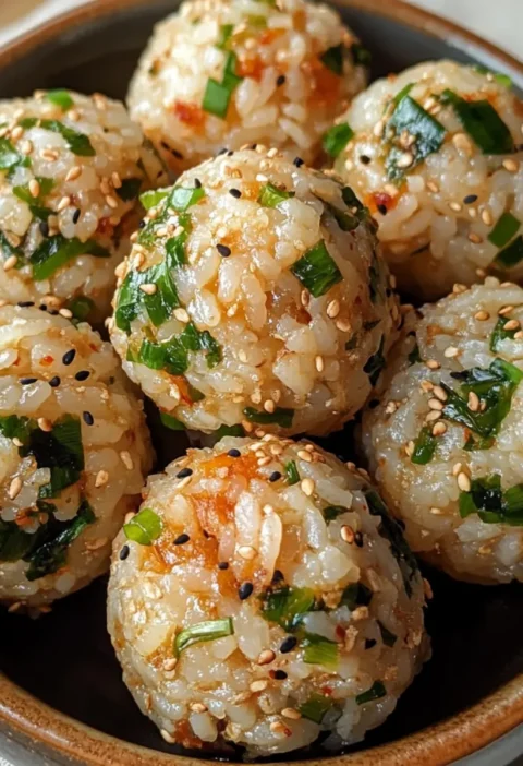 Koreanische Reisbälle (Jumeokbap)